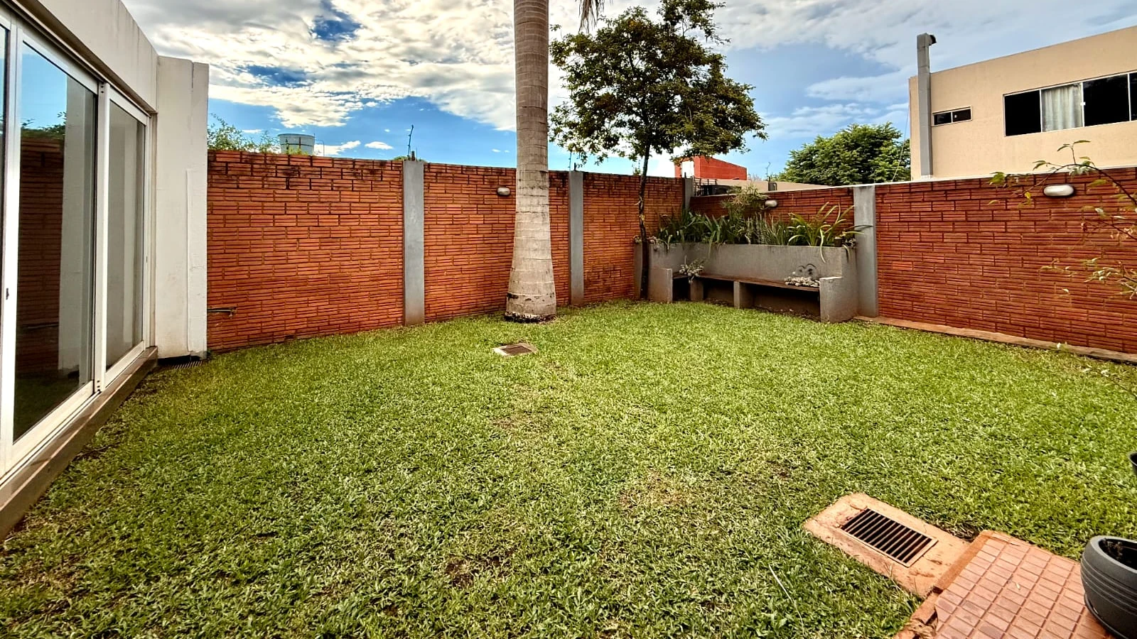 ️EN ALQUILER RESIDENCIA TIPO DUPLEX EN EL BARRIO QUITERIA DE ENCARNACION✨️ - 18