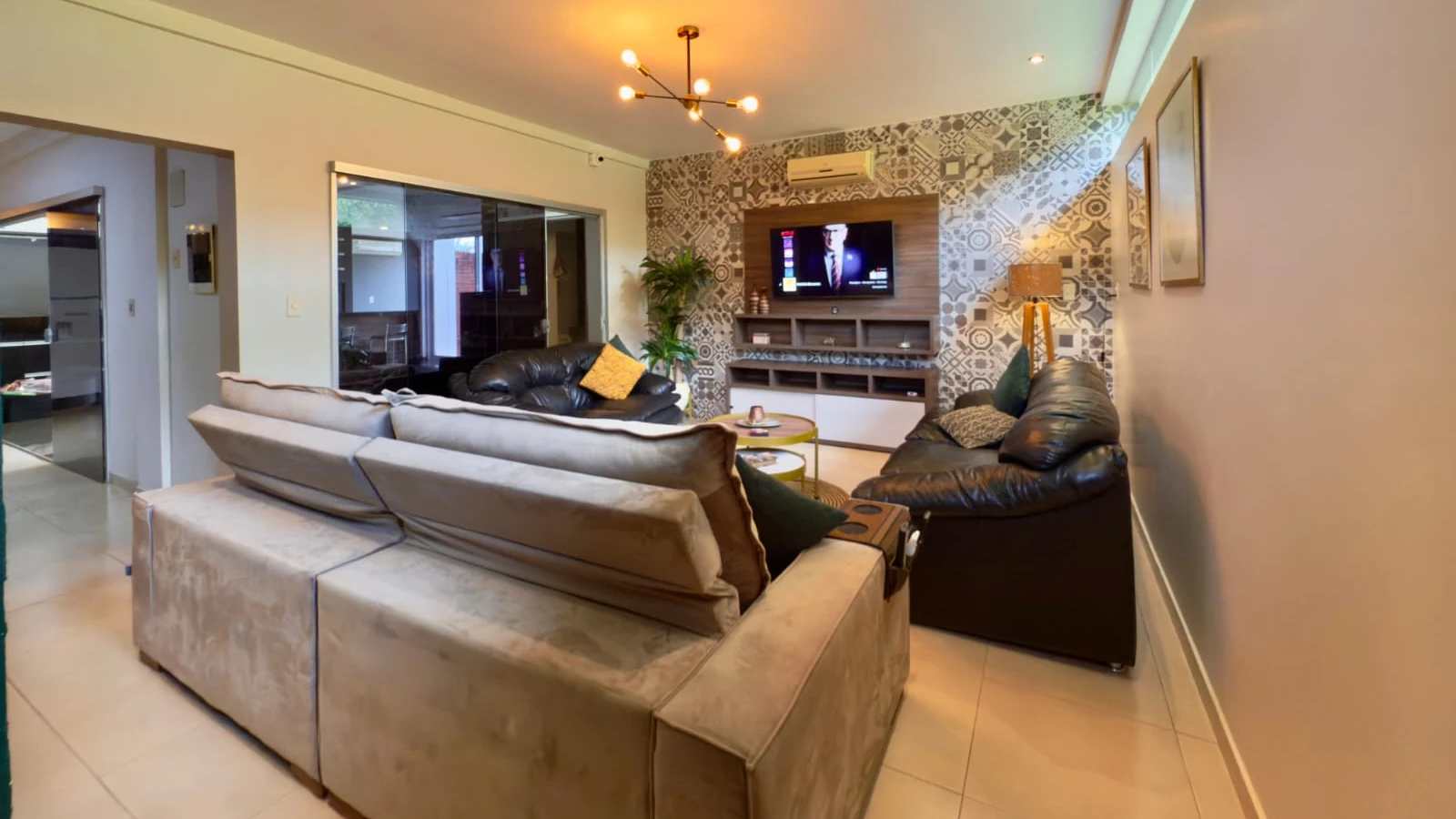 ️EN ALQUILER RESIDENCIA TIPO DUPLEX EN EL BARRIO QUITERIA DE ENCARNACION✨️ - 12