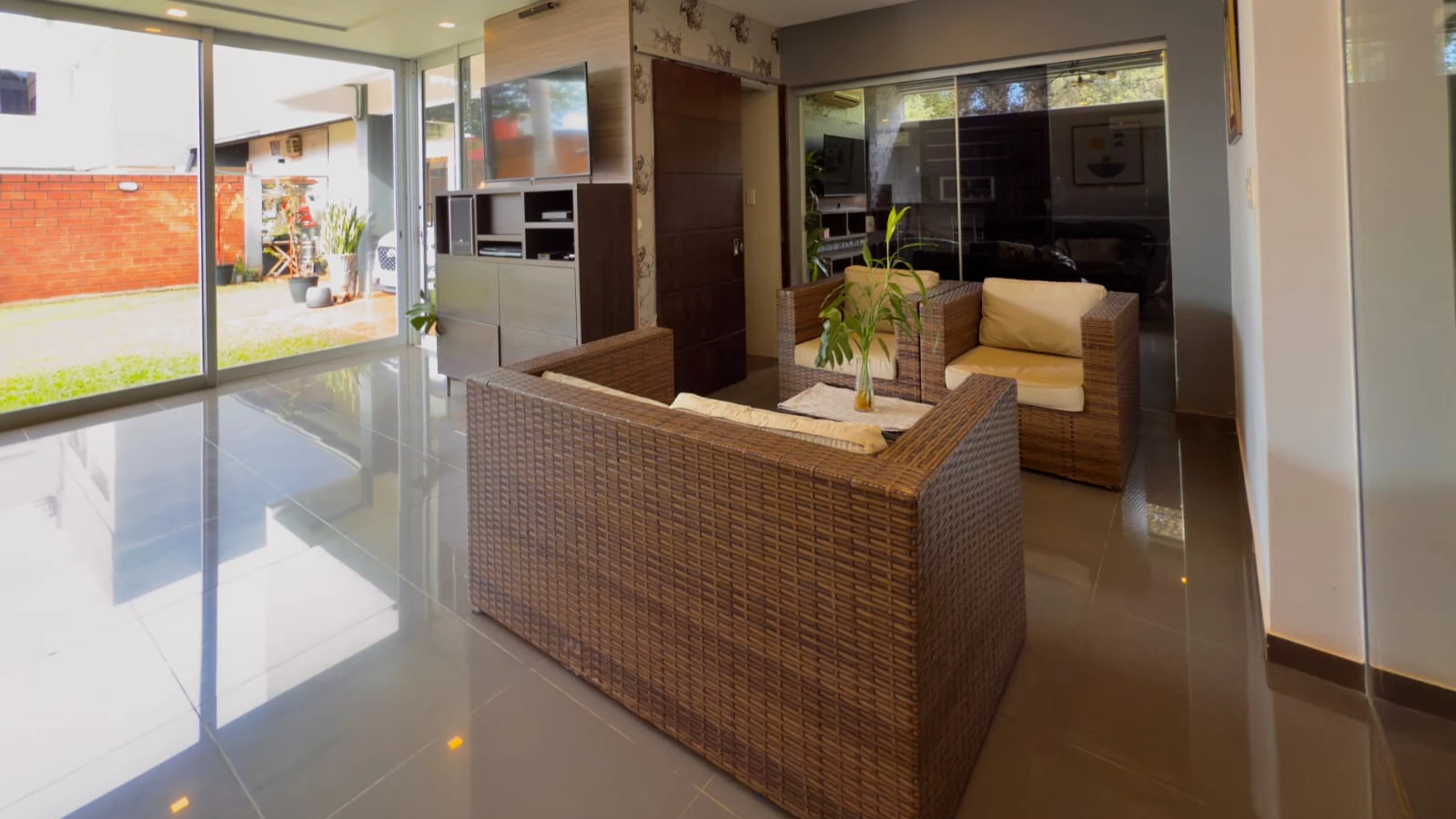 ️EN ALQUILER RESIDENCIA TIPO DUPLEX EN EL BARRIO QUITERIA DE ENCARNACION✨️ - 21