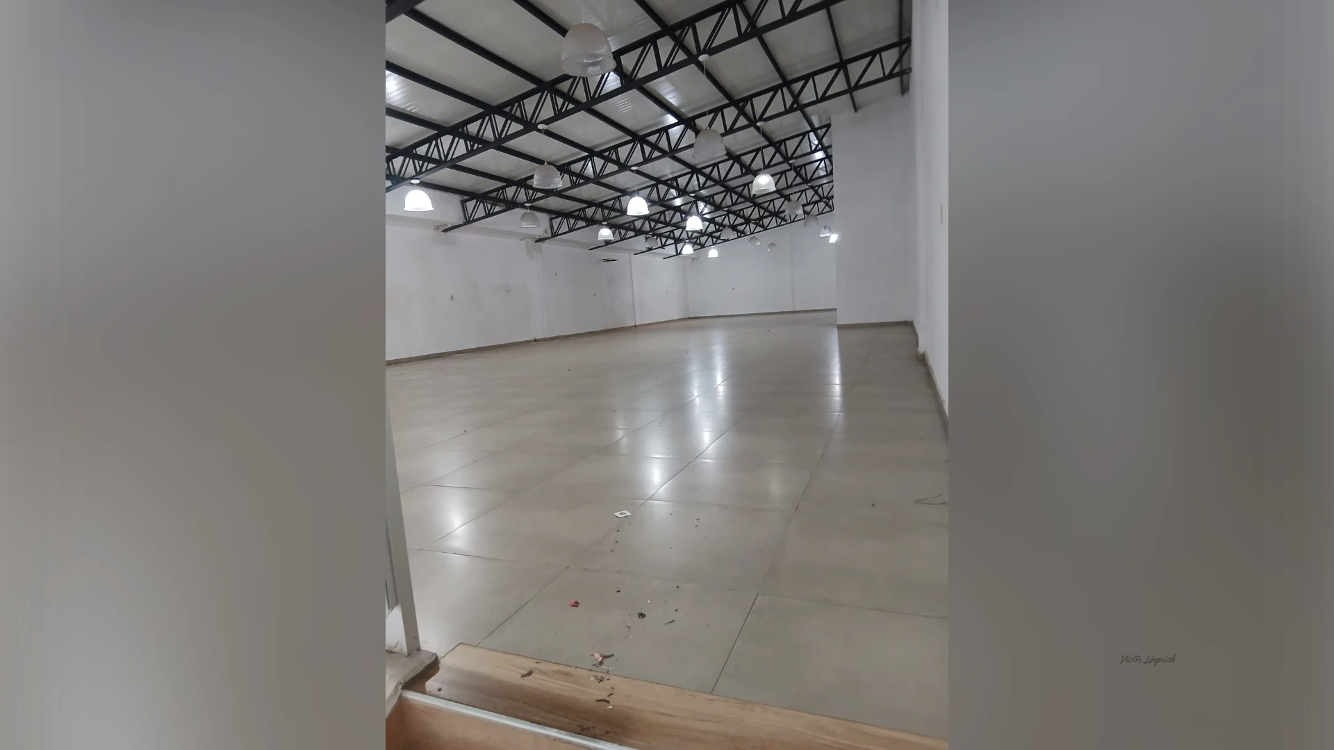 ALQUILER - GRAN SALÓN COMERCIAL 570m² - AVDA. CABALLERO, ENCARNACIÓN - 4
